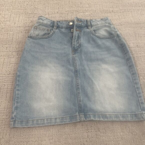 Reserved Brand Denim Women’s Distressed Skirt Size US Small (4) - Picture 5 of 12